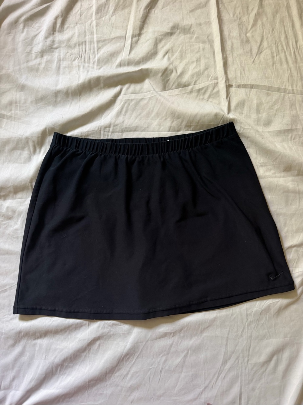 Nike Dri-Fit Womens Athletic Skirt Black Swoosh Size Large Tennis Golf Preppy - Picture 1 of 5